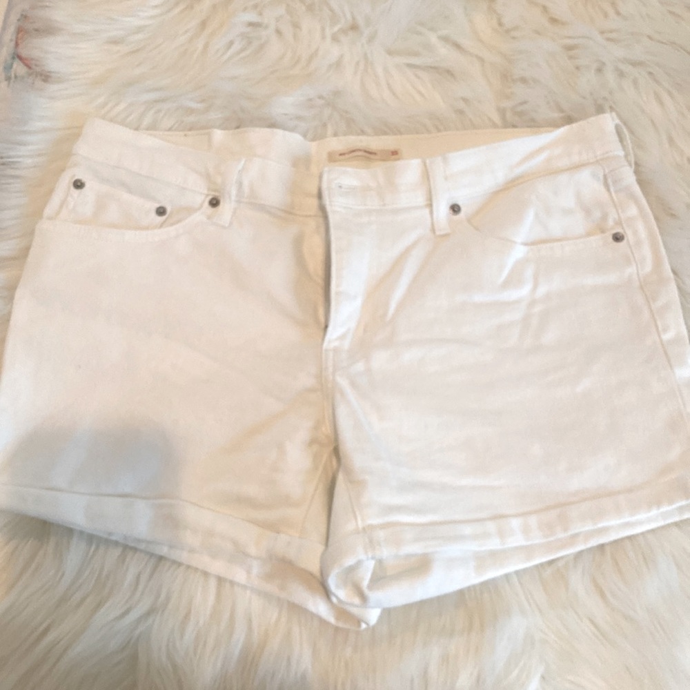 Levi shorts